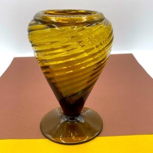 Vintage Swirl Pattern Footed Vase